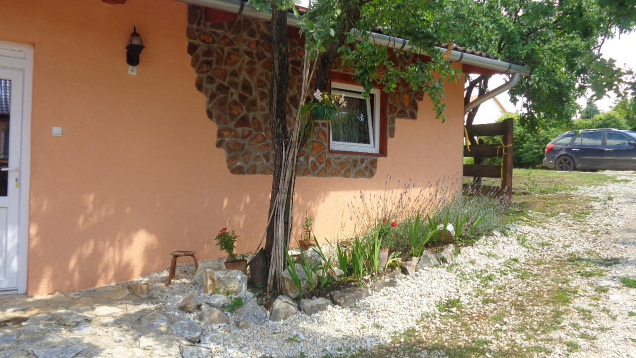 Katica Vendeghaz Hotel Aggtelek Exterior photo