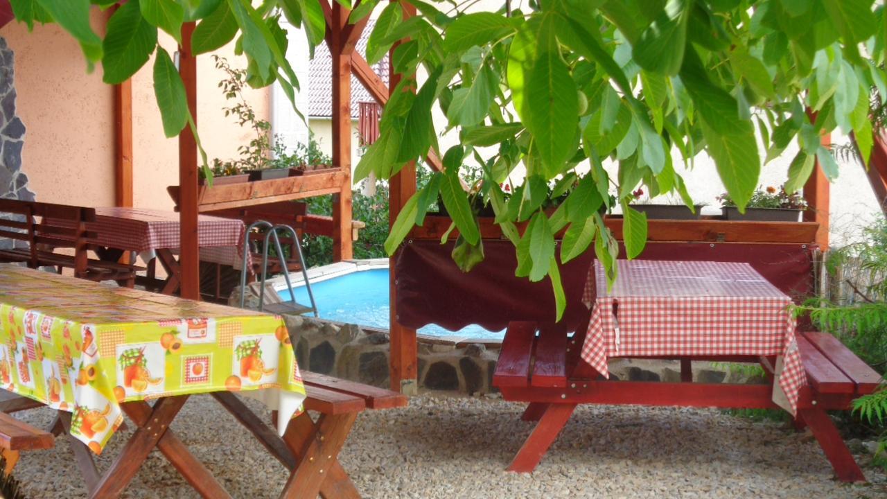 Katica Vendeghaz Hotel Aggtelek Exterior photo